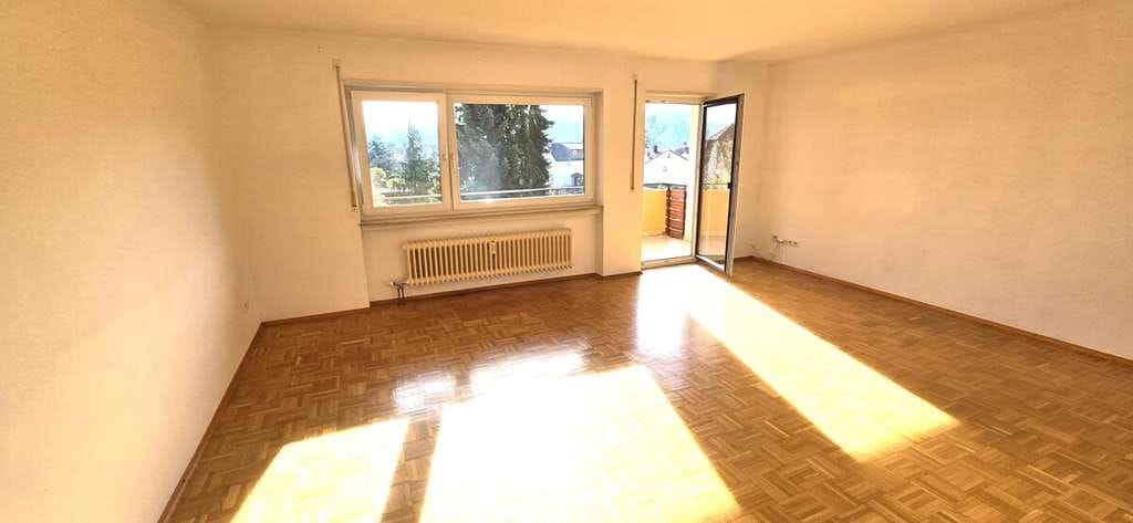 Immobilie in Offenau - Helle 3-Zimmer-Wohnung mit Balkon und traumhafter Aussicht - Bild 0