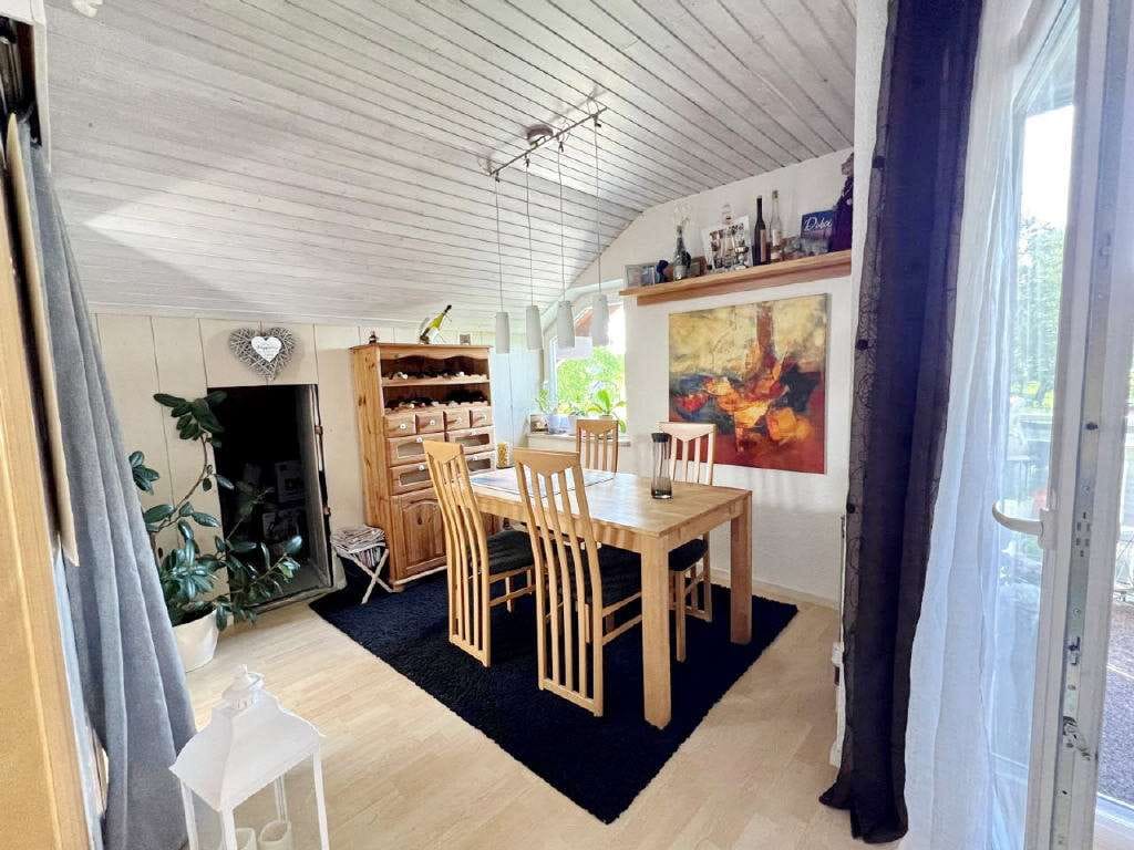 Immobilie in Leutkirch im Allgäu - Gemütliche Wohnung im DG mit sonnigem Balkon und Bergsicht - Bild 4