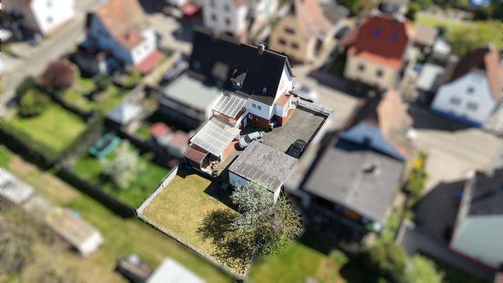 Immobilie in Waldfischbach-Burgalben - +++Gemütliches Einfamilienhaus mit Panoramablick, Doppelgarage und ebenem, sonnigen Gartengrundst... - Bild 0