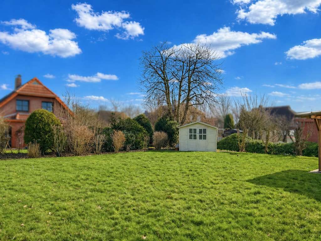 Immobilie in Brake - Einziehen und wohlfühlen: Modernisiertes Einfamilienhaus in ruhiger Lage von Brake! - Bild 2