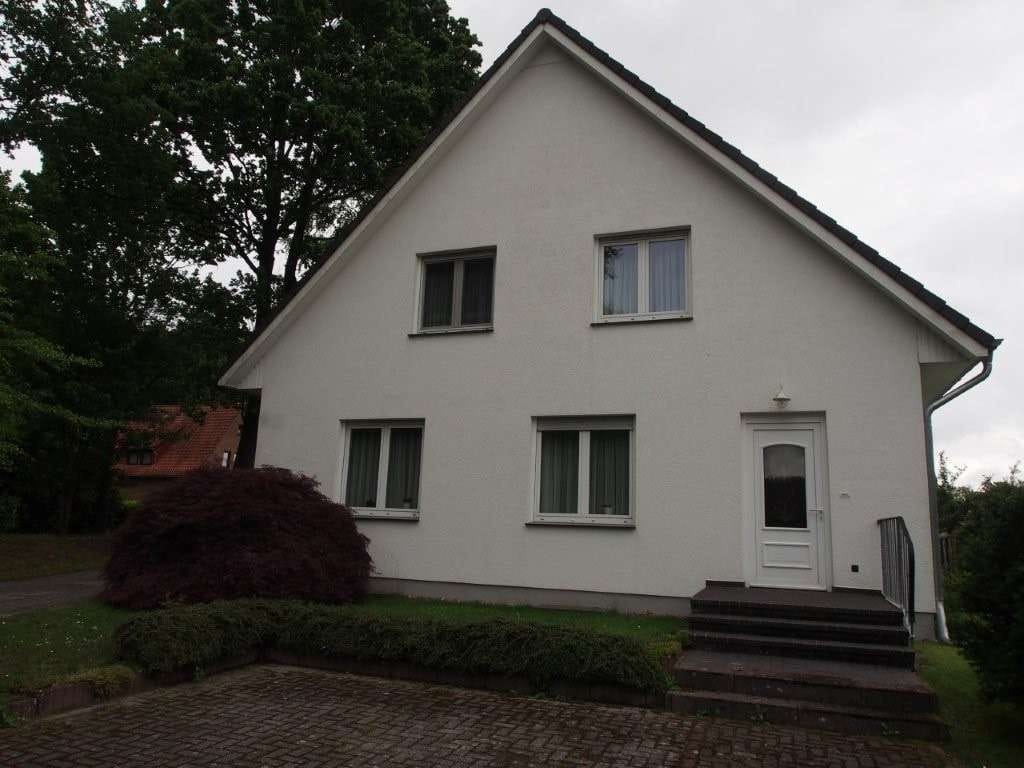 Immobilie in Hipstedt - Einfamilienhaus mit ehemaliger Tierarztpraxis - Bild 1