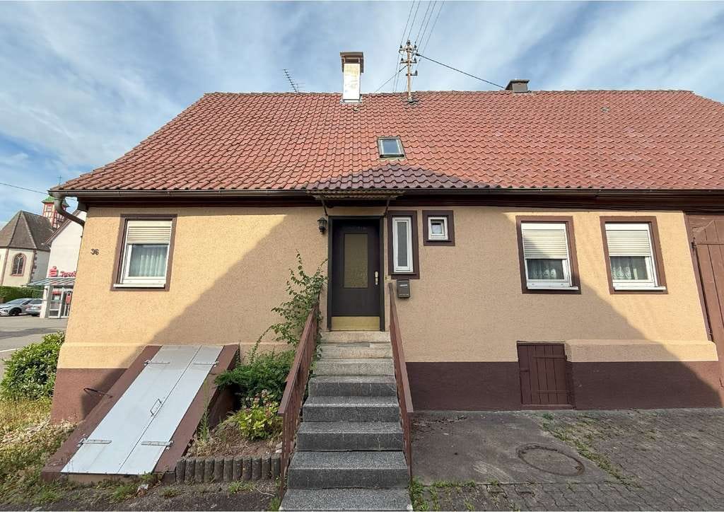 Immobilie in Neuhausen - Renovierungsbedürftiges Einfamilienhaus mit großzügiger Scheune und idyllischem Garten - Bild 1