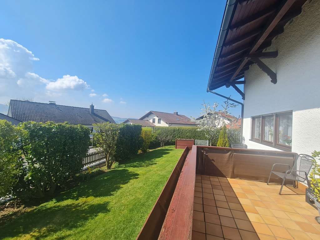 Immobilie in Untergriesbach - Zuhause für`s Herz!
Wohn(t)raum in toller, sonniger Lage. Mega Garten und alles bestens gepflegt. - Bild 3