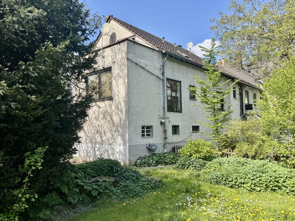 Immobilie in Unkel - Zwei Einfamilienhäuser in Unkel,  Rheinnähe - großes Grundstück  - 11 Stellplätze - Bild 4