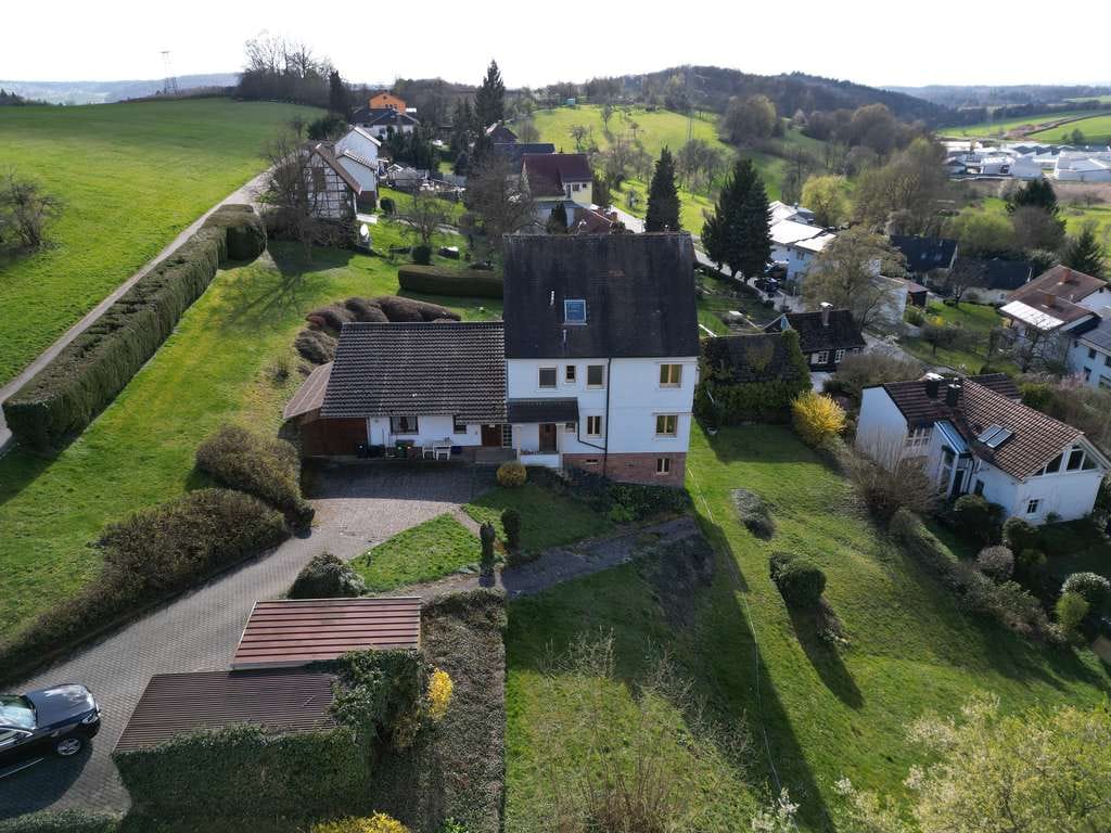 Immobilie in Epfenbach - Exklusives Einfamilienhaus mit parkähnlichem Grundstück in Epfenbach - Bild 2