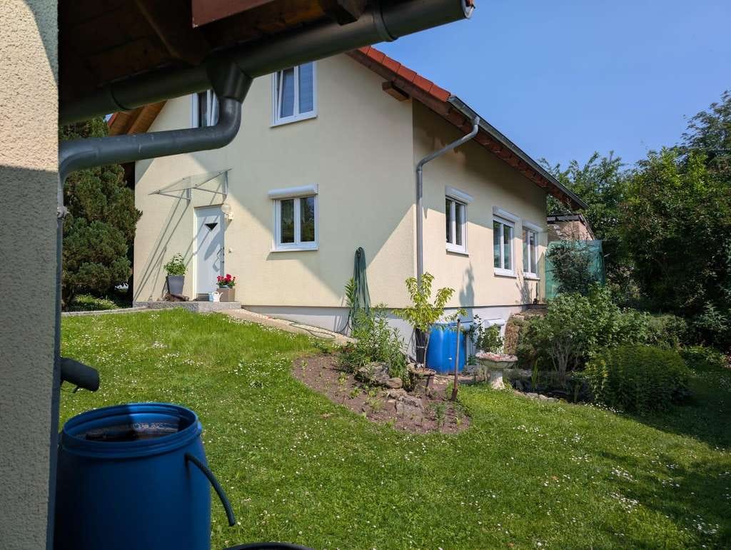 Immobilie in Eigeltingen - Einfamilienhaus mit Doppelgarage mit großem Garten - Bild 3