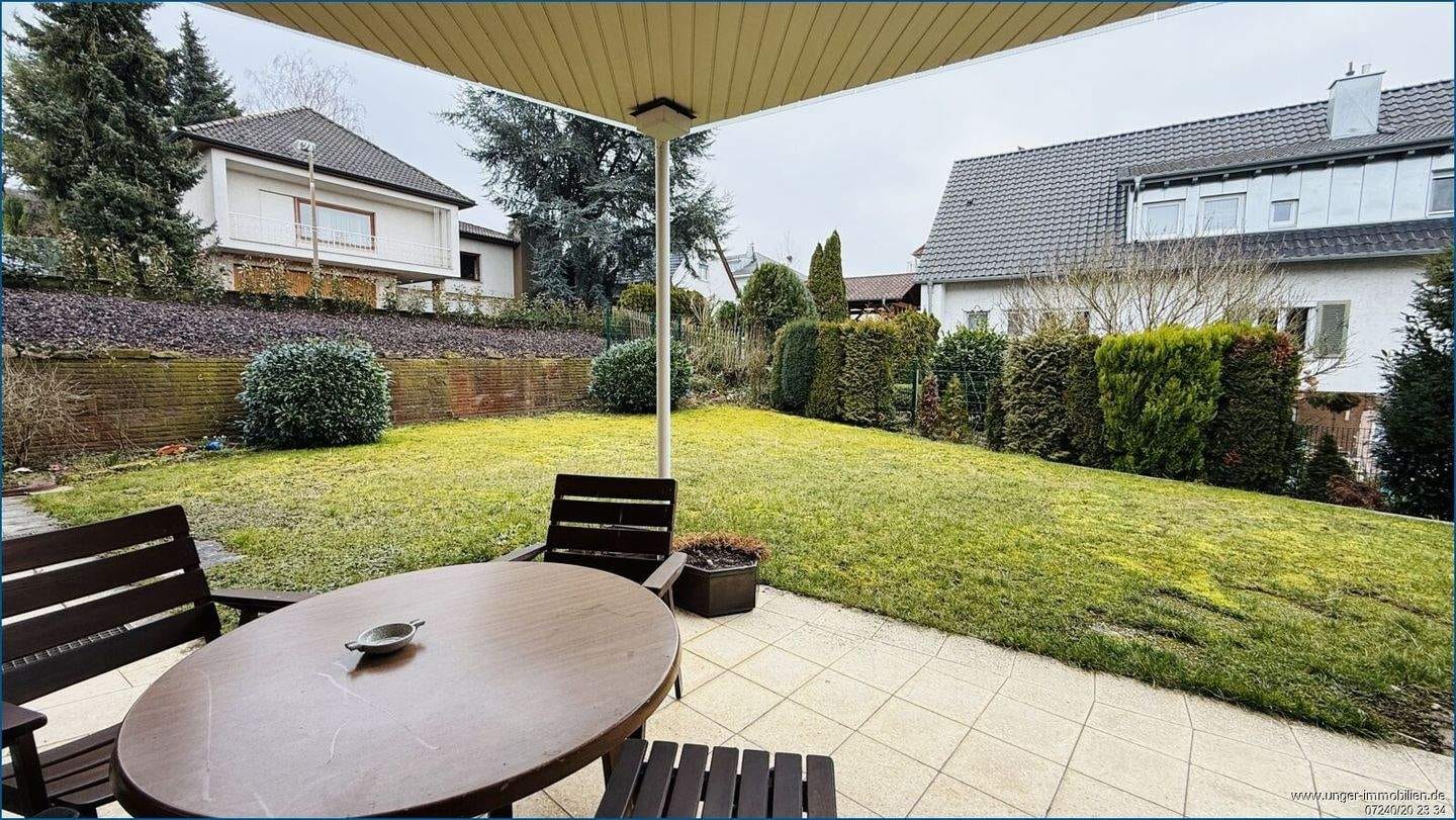 Immobilie in Bretten - Frei stehender Winkelbungalow mit 2 - 4 1/2 Zimmerwohnungen **provisionsfrei** - Bild 4