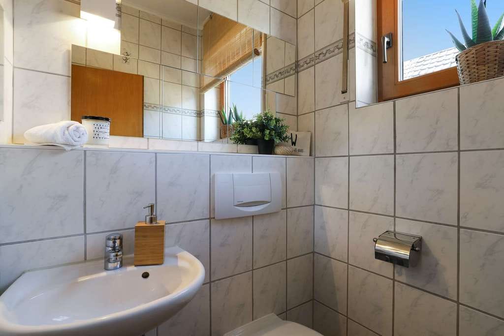 Immobilie in Neuhofen - Kapitalanlage oder Eigennutzung: 3-Zimmer-Wohnung im gepflegten 3-Parteien-Haus - Bild 4
