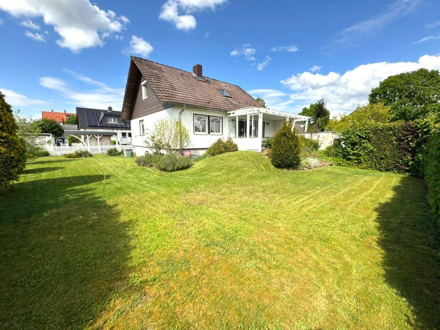 Immobilie in Diekholzen - Familienfreundliches Einfamilienhaus mit  großem Garten und vielseitigem Potenzial in  Barienrode - Bild 0