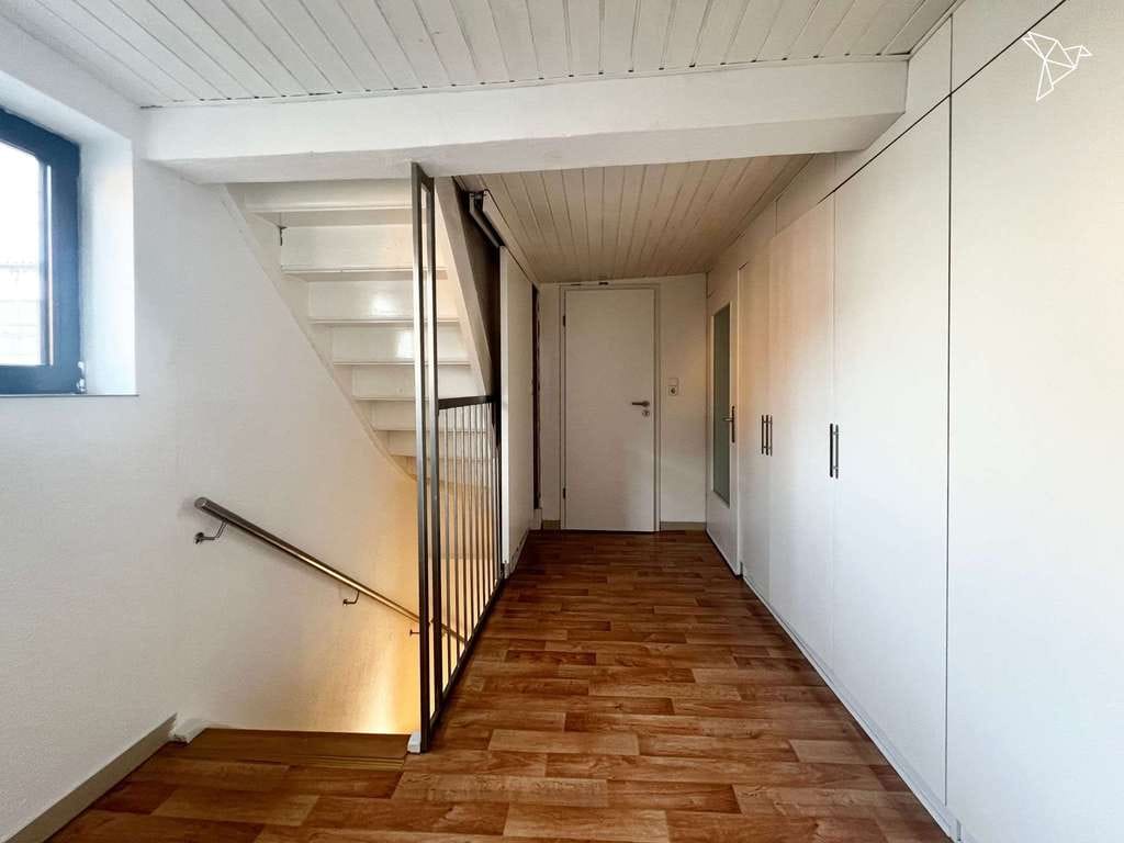 Immobilie in Rodgau - ZWEI WOHNEINHEITEN, EIN ZUHAUSE 🌟 Vielseitiges Zweifamilienhaus mit großem Hof in Rodgau! - Bild 4