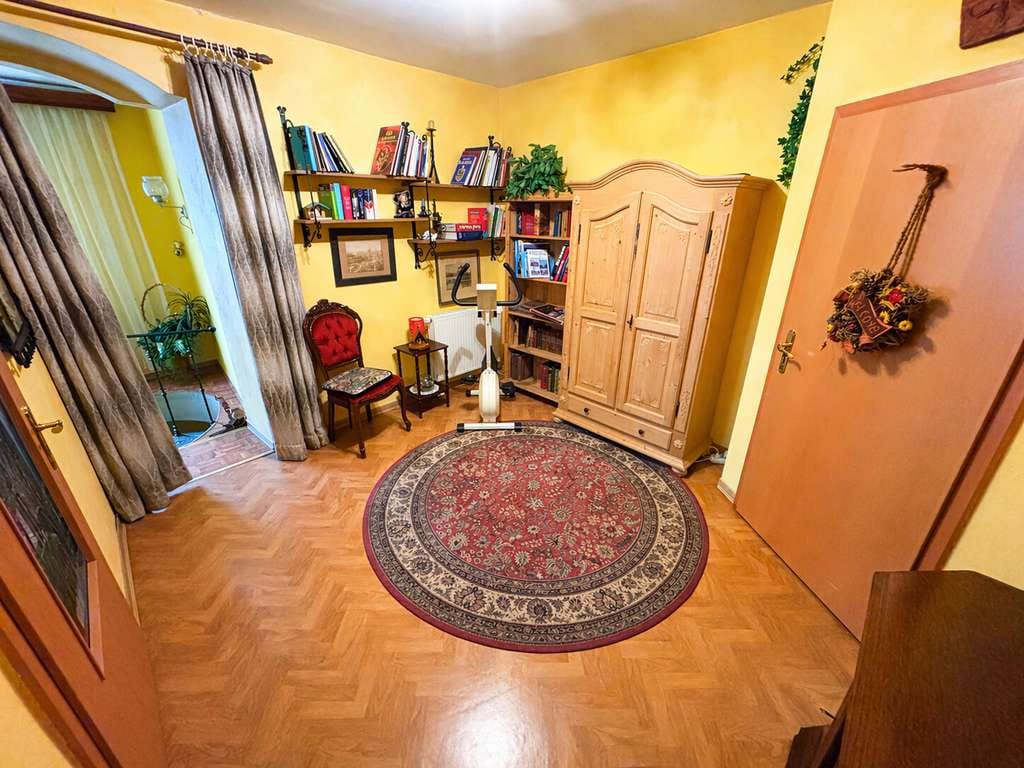 Immobilie in Tangermünde - Mehr als nur Wohnen – außergewöhnliche Wohnung mit ehemaliger Schmiede & Loft-Perspektive - Bild 3