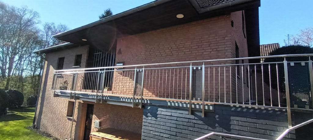 Immobilie in Kürten - Kürten, großzügiges Haus, Doppelgarage, viel Raum, PV-Anlage mit Wallbox, Ruhiglage - Bild 2