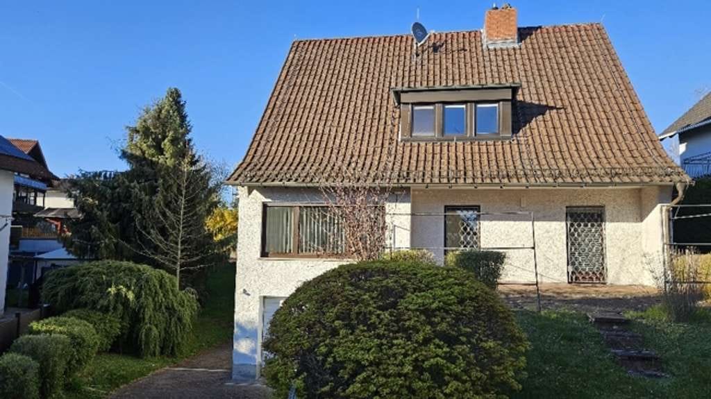 Immobilie in Langenselbold - Massivhaus in begehrter Lage aus Erstbesitz - Bild 0