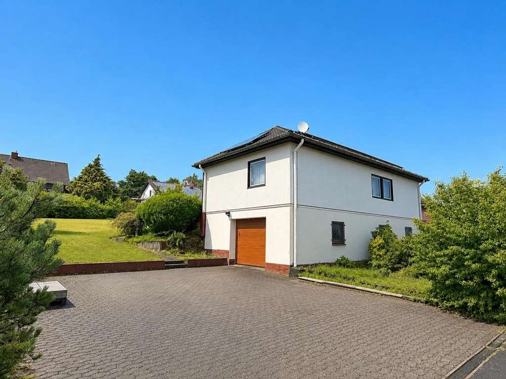 Immobilie in Schenklengsfeld - Einfamilienhaus mit großem Sonnengarten in Wippershain ! - Bild 2
