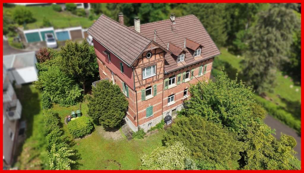 Immobilie in Korntal-Münchingen - Dreifamilienhaus im Jugendstil mit idyllischem Garten - Bild 0