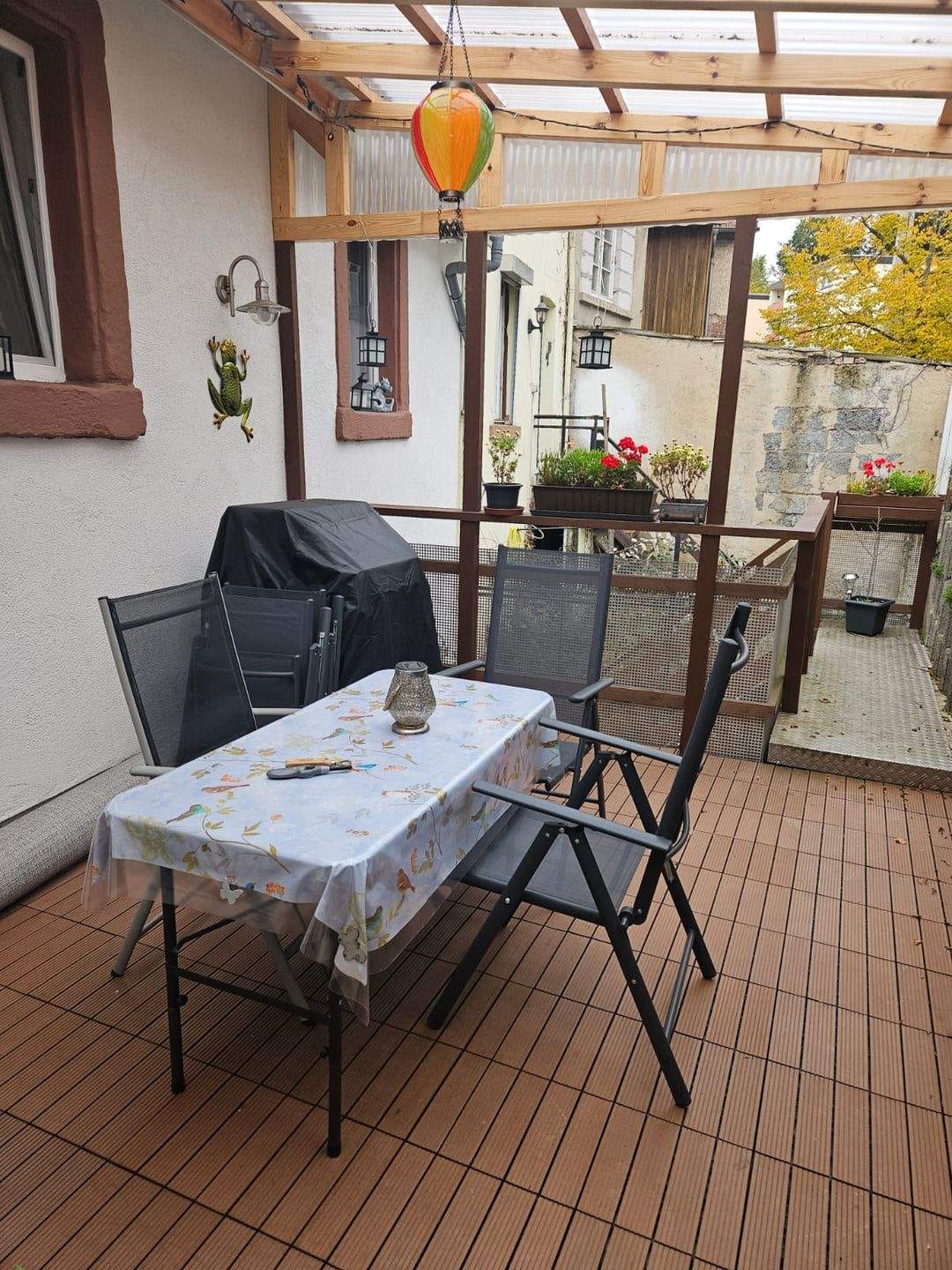 Immobilie in Ottweiler - Einfamilienhaus mit Einliegerwohnung, Terrasse, Garage und Ausbaureserve im DG, Ottweiler Altstadt - Bild 4