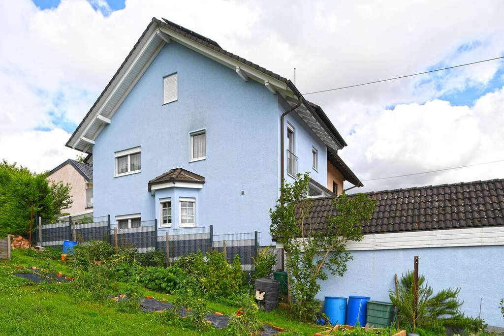 Immobilie in Rauenberg - Charmante Doppelhaushälfte mit Garten und Garage - Bild 2