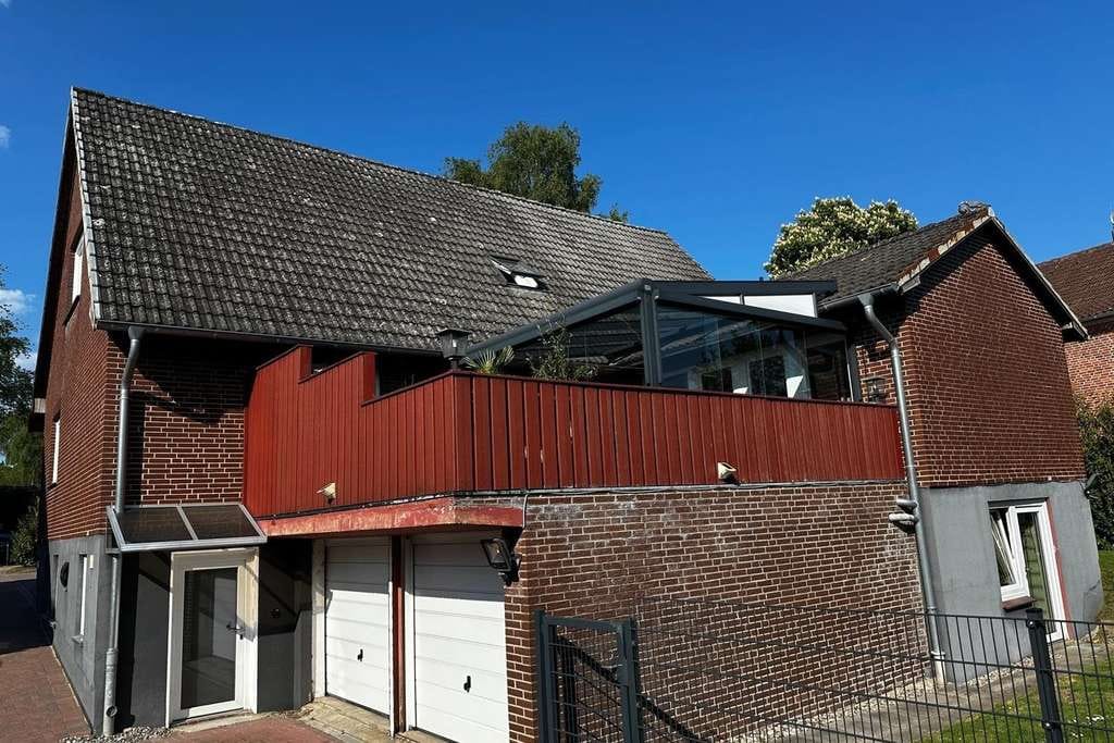 Immobilie in Lensahn - Einfamilienhaus mit Einliegerwohnung in Lensahn - Bild 1