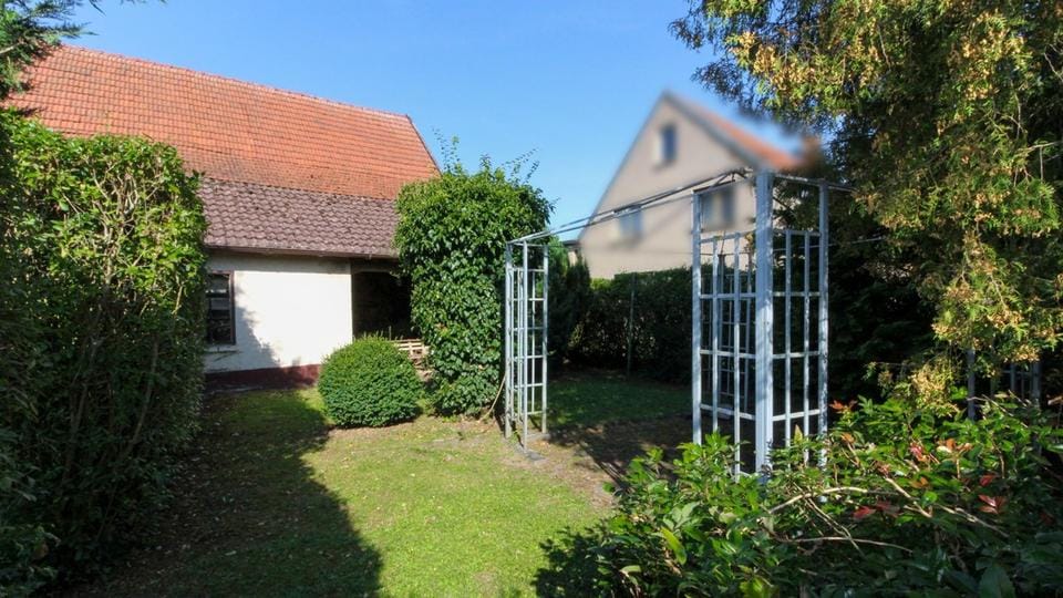 Immobilie in Kaltennordheim - Einfamilienhaus mit neuer Heizung, idyllischem Garten und Nebengebäuden in Kaltensundheim - Bild 0
