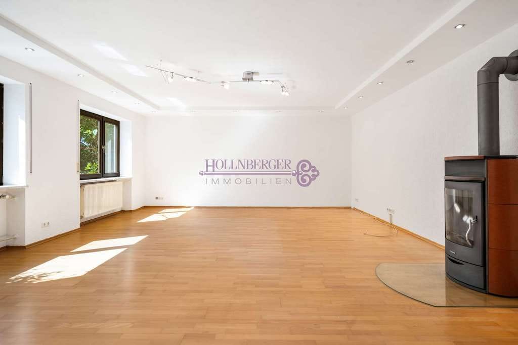 Immobilie in Lappersdorf - Großzügige Maisonette-Wohnung mit ca. 700 m² Garten – Wohnen wie im eigenen Haus! - Bild 2