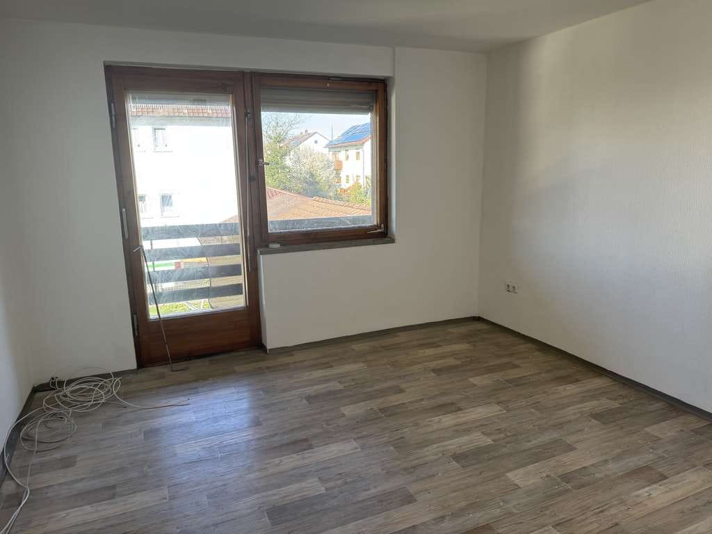 Immobilie in Neuenmarkt - 3-Zimmer-Wohnung in Neuenmarkt mit Potenzial für Eigennutzer und Kapitalanleger - Bild 2