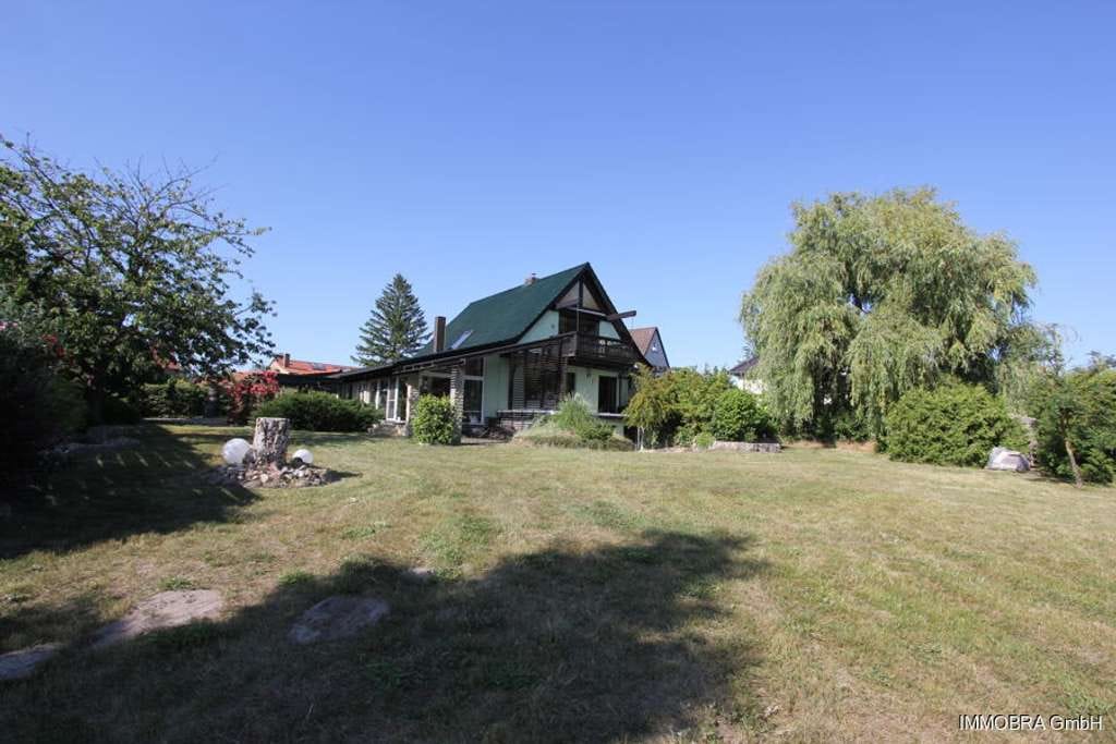 Immobilie in Beetzsee - Großzügiges Einfamilienhaus am Beetzsee mit Wintergarten, Terrasse und Strandzugang - Bild 0