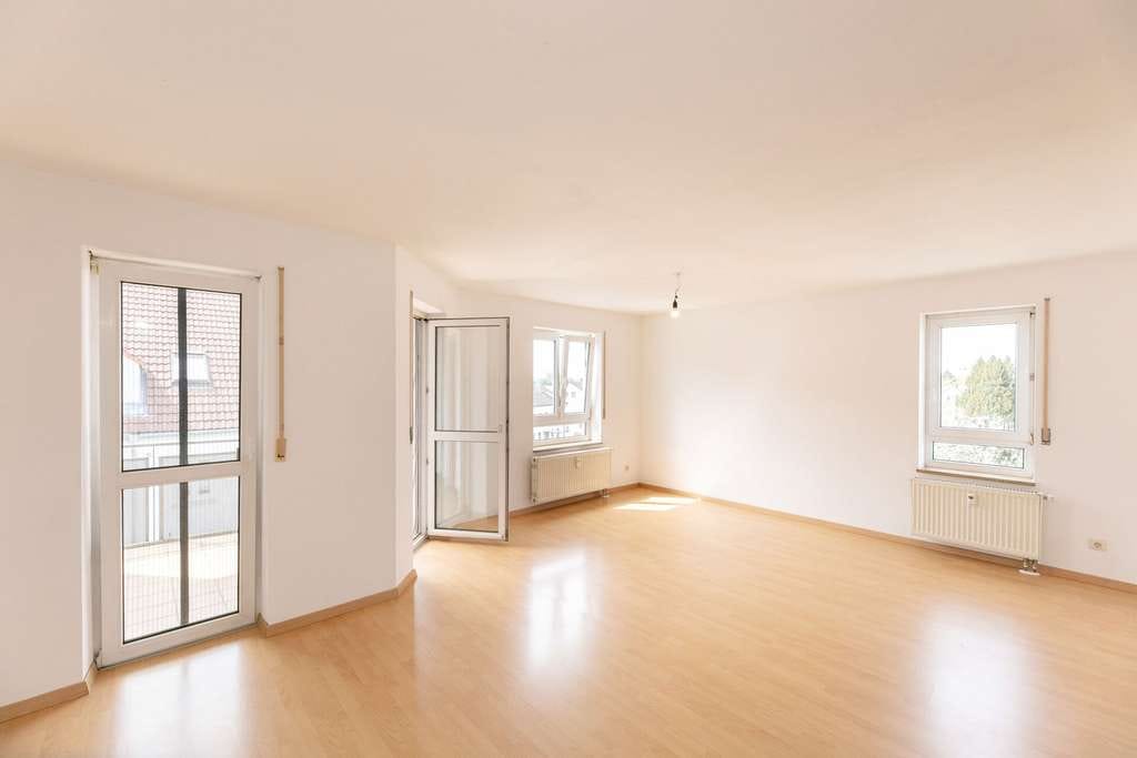Immobilie in Nersingen - Selbst einziehen oder lukrativ vermieten – 3-Zimmer-Wohnung mit Balkon & TG - Bild 4