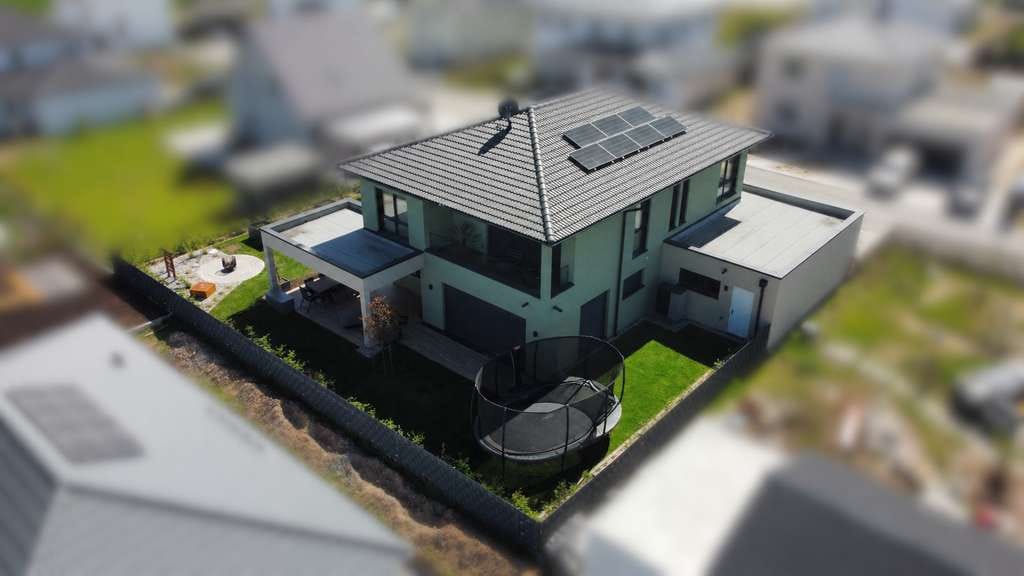 Immobilie in Scheinfeld - Exklusivität trifft Familienfreundlichkeit - Wohntraum auf 215 m2 in Scheinfeld - Provisionsfrei! - Bild 3