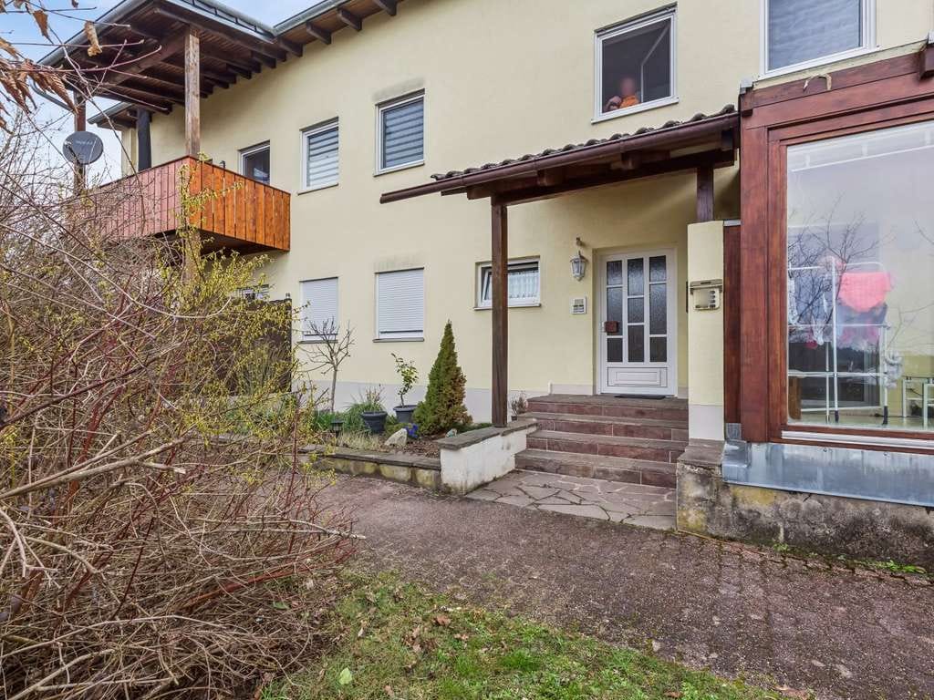 Immobilie in Brennberg - Gepflegte 4-Zimmer-Etagenwohnung in Frauenzell-Brennberg - Bild 0