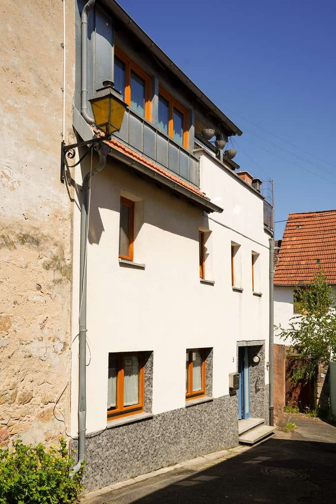 Immobilie in Neustadt an der Weinstraße - Wohnen oder vermieten – mit Blick auf das Hambacher Schloss - Bild 0