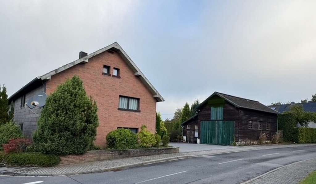Immobilie in Monschau - Charmantes vermietetes Zweifamilienhaus mit Nebengebäuden in Monschau-Konzen - Bild 3