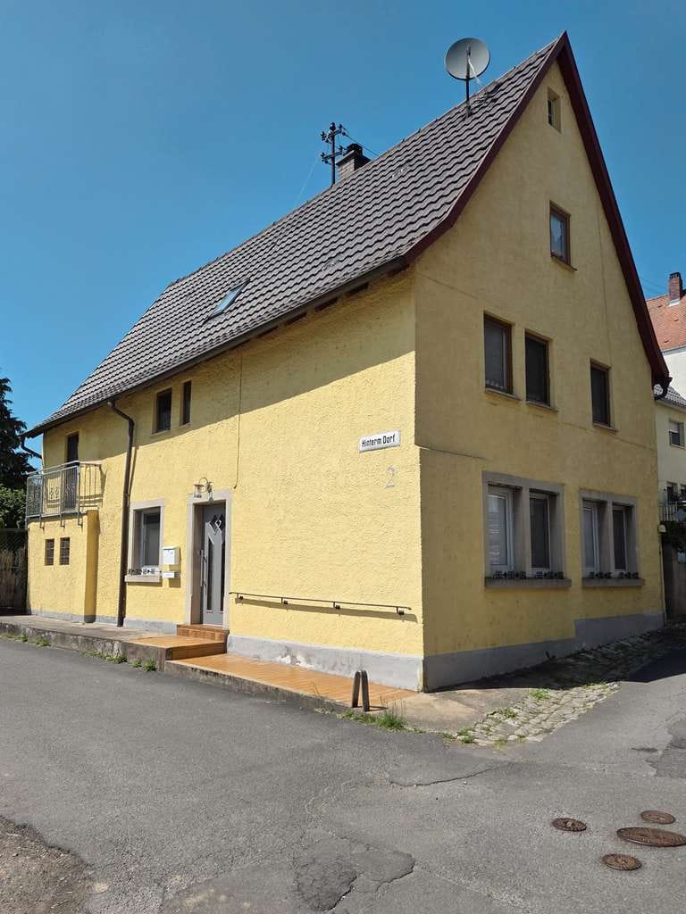 Immobilie in Hardheim - Wohnhaus mit Garten und Scheune in Hardheim - Bild 1