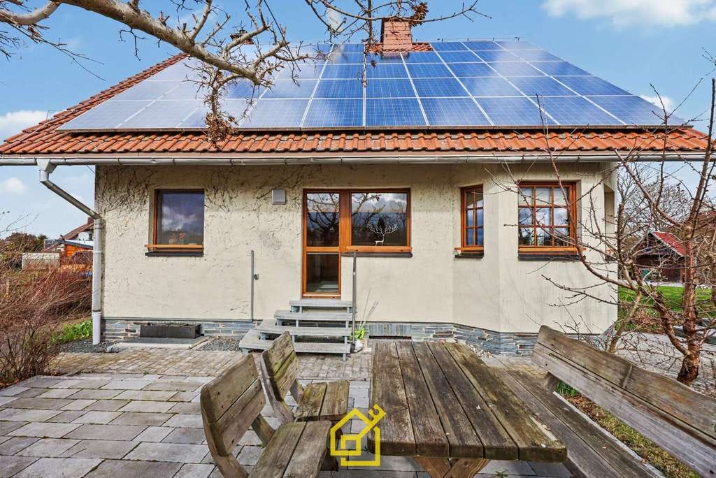 Immobilie in Schleiz - Exklusives Zuhause mit Büro, Pool, Sauna & Kamin – Ihr Rückzugsort am Feldrand - Bild 1