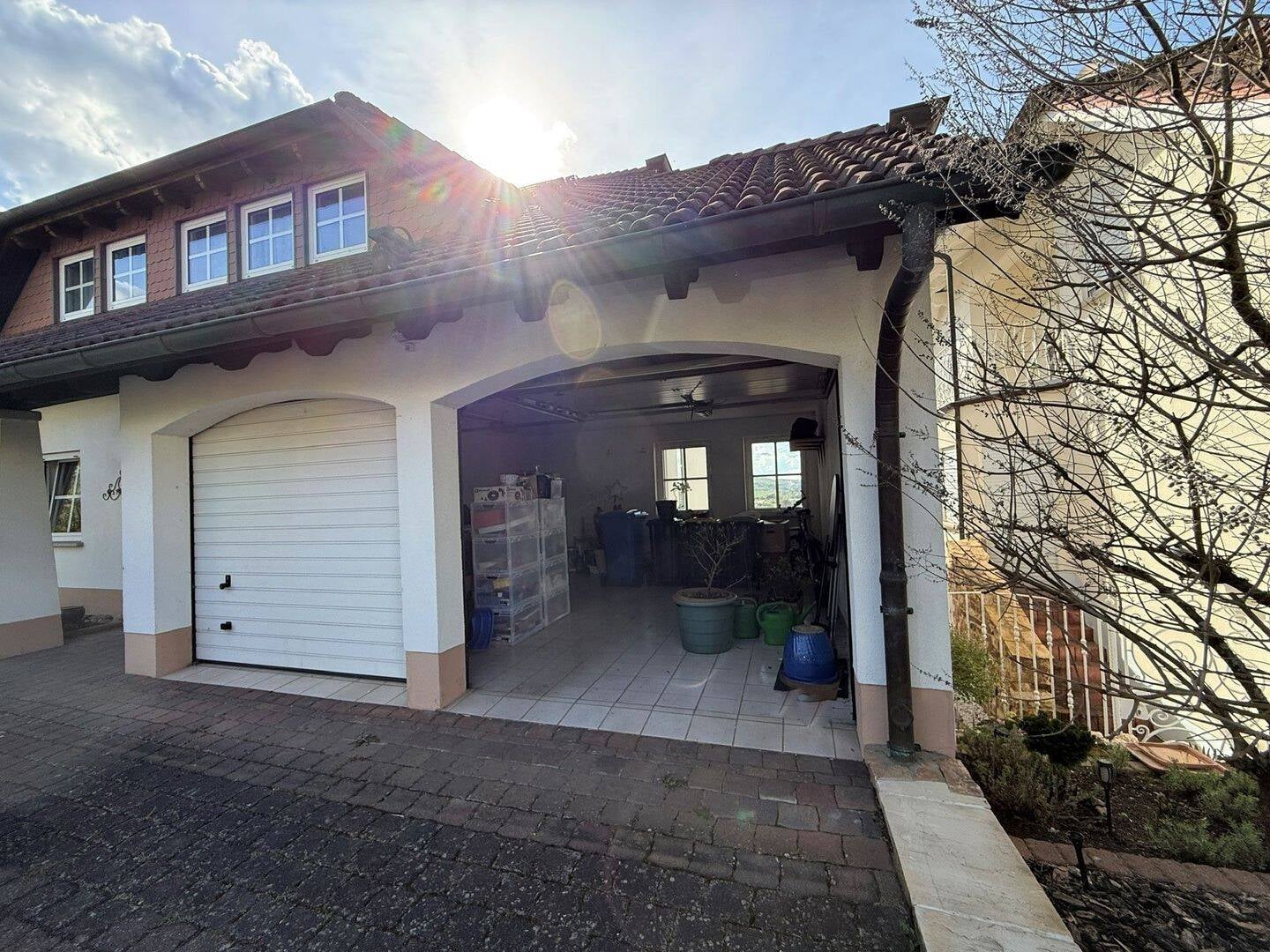Immobilie in Kleinblittersdorf - Traumhaftes EFH mit Fernblick, Sauna & 262 m² Wohnfläche in ruhiger Lage von Auersmacher - Bild 2