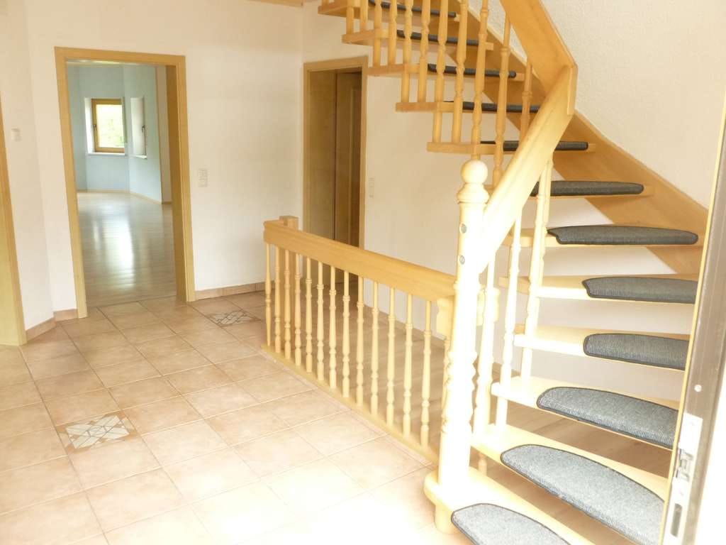 Immobilie in Windeck - Großes Einfamilienhaus mit Einliegerwohnung in toller Lage - Bild 2