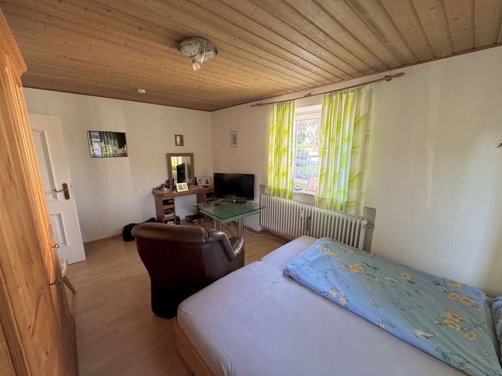 Immobilie in Sonthofen - Investment im Doppelpack & Allgäuer Charme: Zwei vermietete EG-Apartments nebst grünen Wiesen in SF - Bild 2