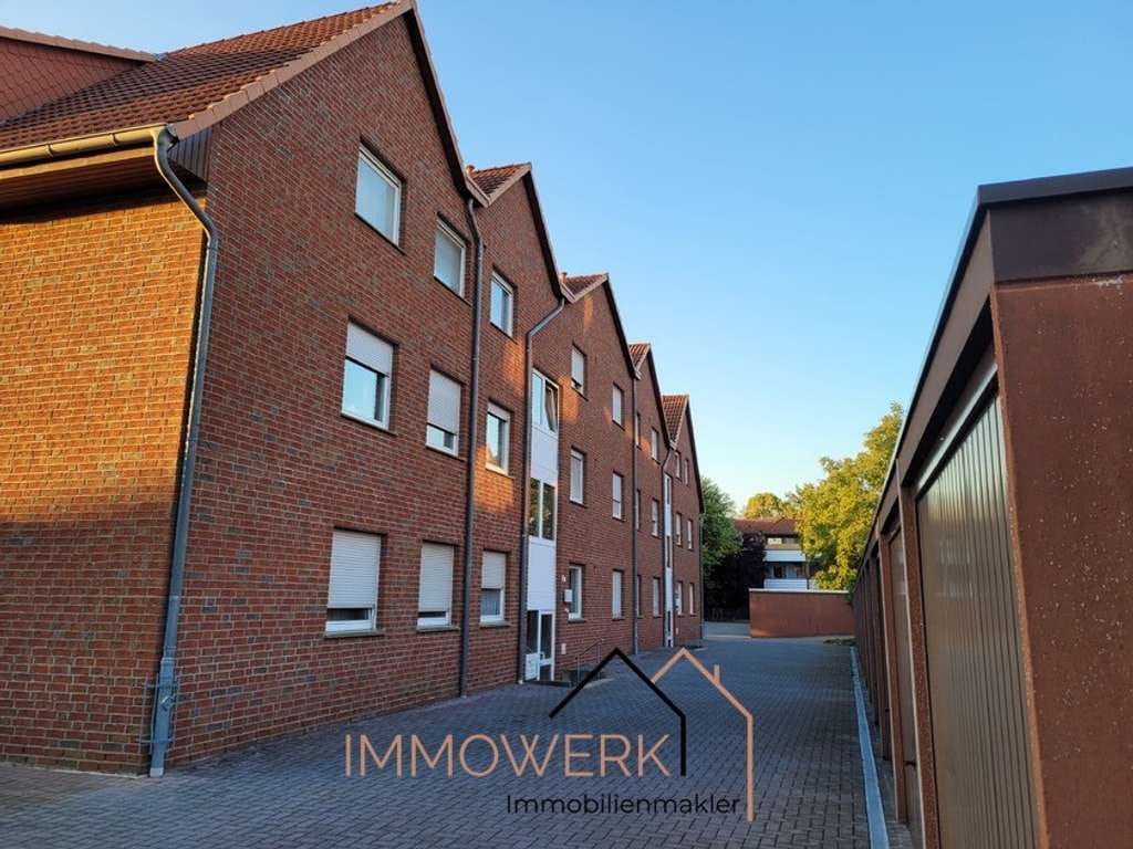 Immobilie in Apelern - Gemütliche 3-Zimmer-Wohnung mit Balkon und Dachgeschossflair - Bild 0