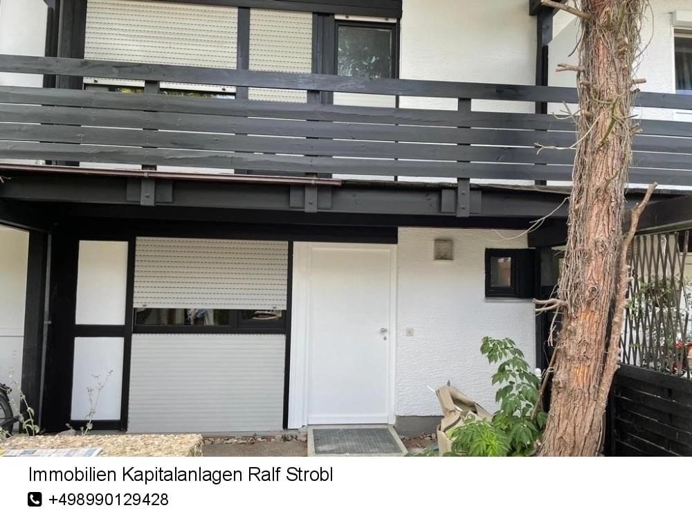Immobilie in Aschheim - Preisreduzierung: Großzügiges Reihenhaus mit zwei Balkonen, einer Dachterrasse und 2 Garagen - Bild 0