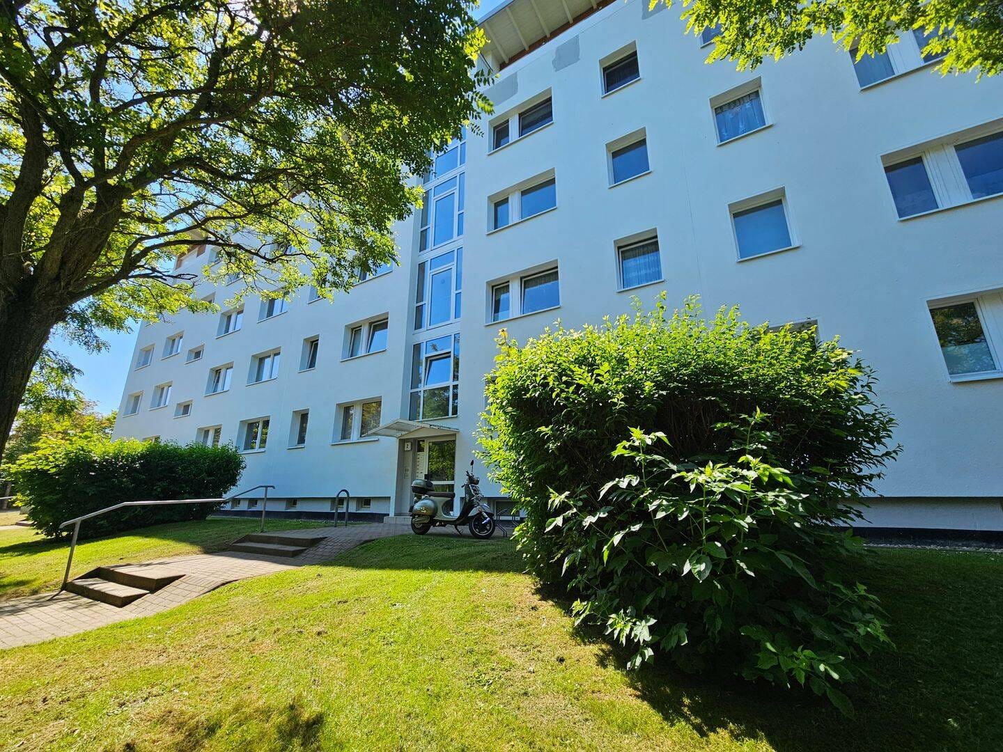 Immobilie in Bad Doberan - 4-Zimmer-Wohnung mit Balkon und Keller im Seeheilbad Heiligendamm - Bild 2