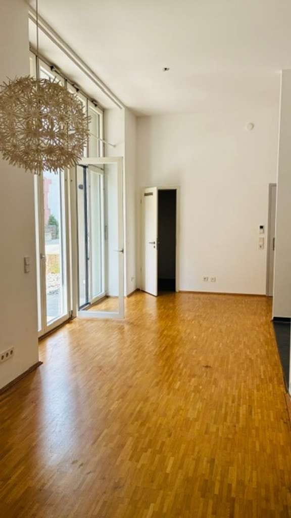 Immobilie in Riegel - Hübsches, bezugsfreies 2-Zimmer-Loft im hist. Kühlturm der ehem. Riegeler Schlossbrauerei - Bild 1