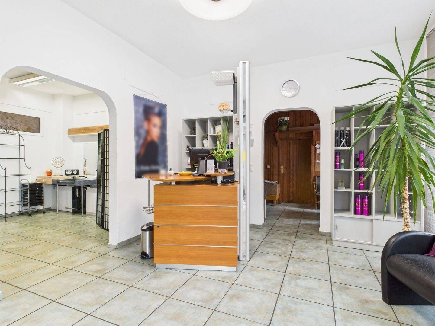 Immobilie in Liebenau - Mehrfamilienhaus mit Gewerbeeinheit in zentraler Lage von Liebenau - Bild 1