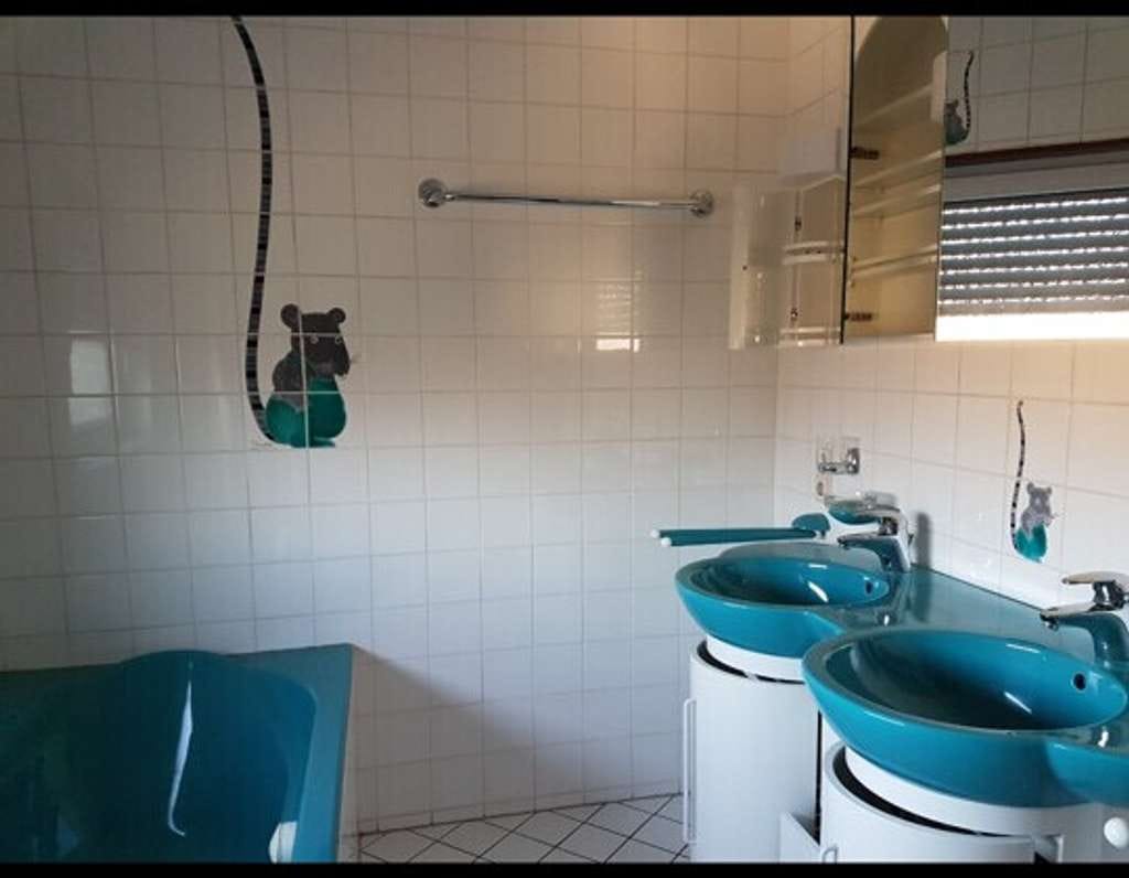Immobilie in Gundelsheim - SCHÖNE WOHNUNG MIT ZWEI BALKONE UND GARAGE - Bild 4