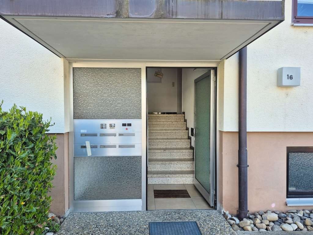 Immobilie in Öhringen - *Charmante 3-Zimmer-Hochparterrewohnung in ruhiger Wohnanlage* - Bild 1