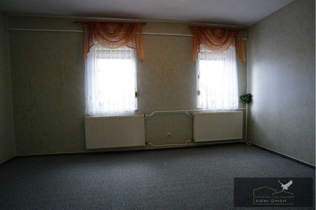 Immobilie in Kreischa - Gepflegtes Handwerker/Einfamilienhaus mit Werkstattanteil und Bauland in ruhiger Lage von Kreischa - Bild 3