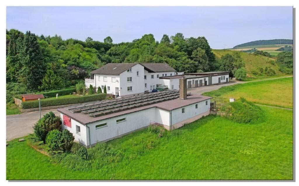Immobilie in Trendelburg - Interessante Wohn-und Gewerbeimmobilie mit viel Fläche, innen wie außen - Bild 0