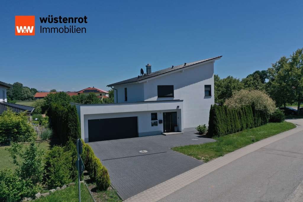 Immobilie in Aholfing - Ruhe - Sonne - Glücksgefühl – Einfamilienhaus mit großem herrlichem Garten und Pool  in Aholfing - Bild 3