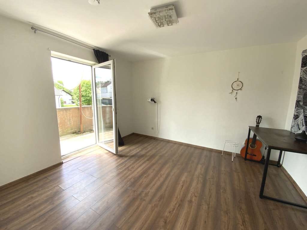 Immobilie in Kötz - Freie Etagenwohnung  - gepflegte 2 Zimmerwohnung - Bild 2