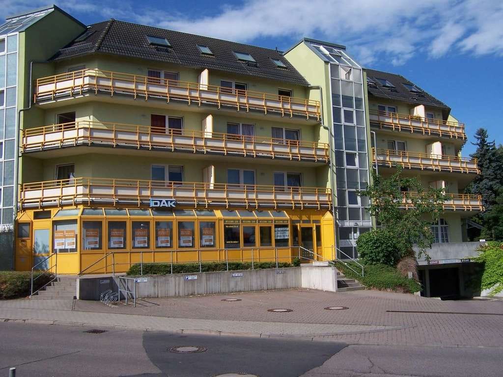 Immobilie in Bad Langensalza - vermietete 3-Zimmer-Dachgeschosswohnung in gepflegtem Mehrfamilienhaus - Bild 0