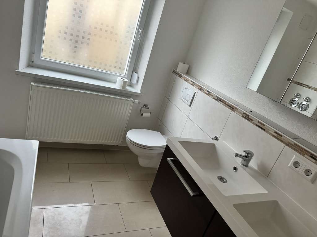 Immobilie in Leutkirch im Allgäu - Prov. freie 3 Zi. Wohnung mit ext. großem Südbalkon in Leutkirch im Allgäu - Bild 1