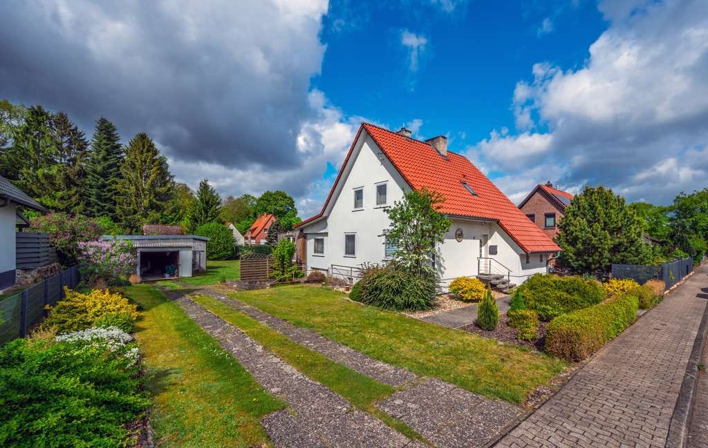 Immobilie in Südheide - Charmantes Einfamilienhaus in Unterlüß – mit Wintergarten & großem Grundstück - Bild 1